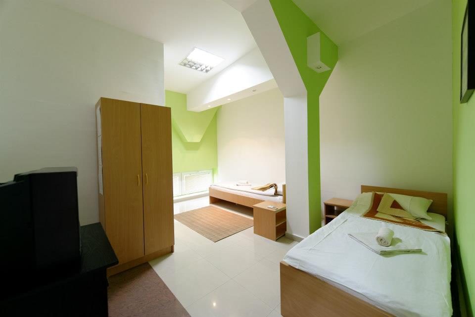 Kikinda Hostel Paparazzo & Apartmens מראה חיצוני תמונה