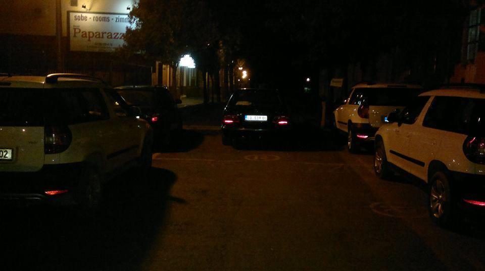 Kikinda Hostel Paparazzo & Apartmens מראה חיצוני תמונה