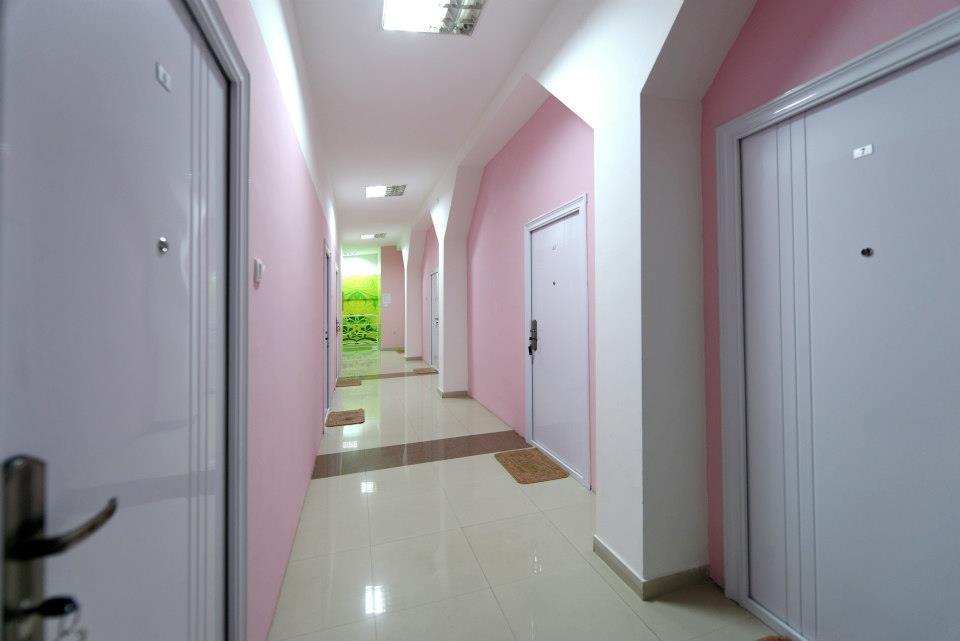 Kikinda Hostel Paparazzo & Apartmens מראה חיצוני תמונה