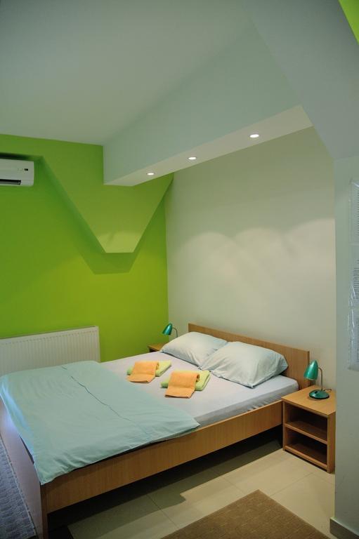 Kikinda Hostel Paparazzo & Apartmens מראה חיצוני תמונה