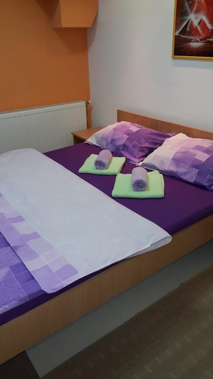 Kikinda Hostel Paparazzo & Apartmens מראה חיצוני תמונה